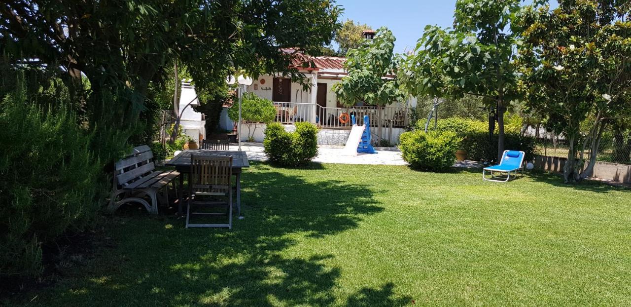 Karavómilos Country House By The Sea !!!ヴィラ エクステリア 写真
